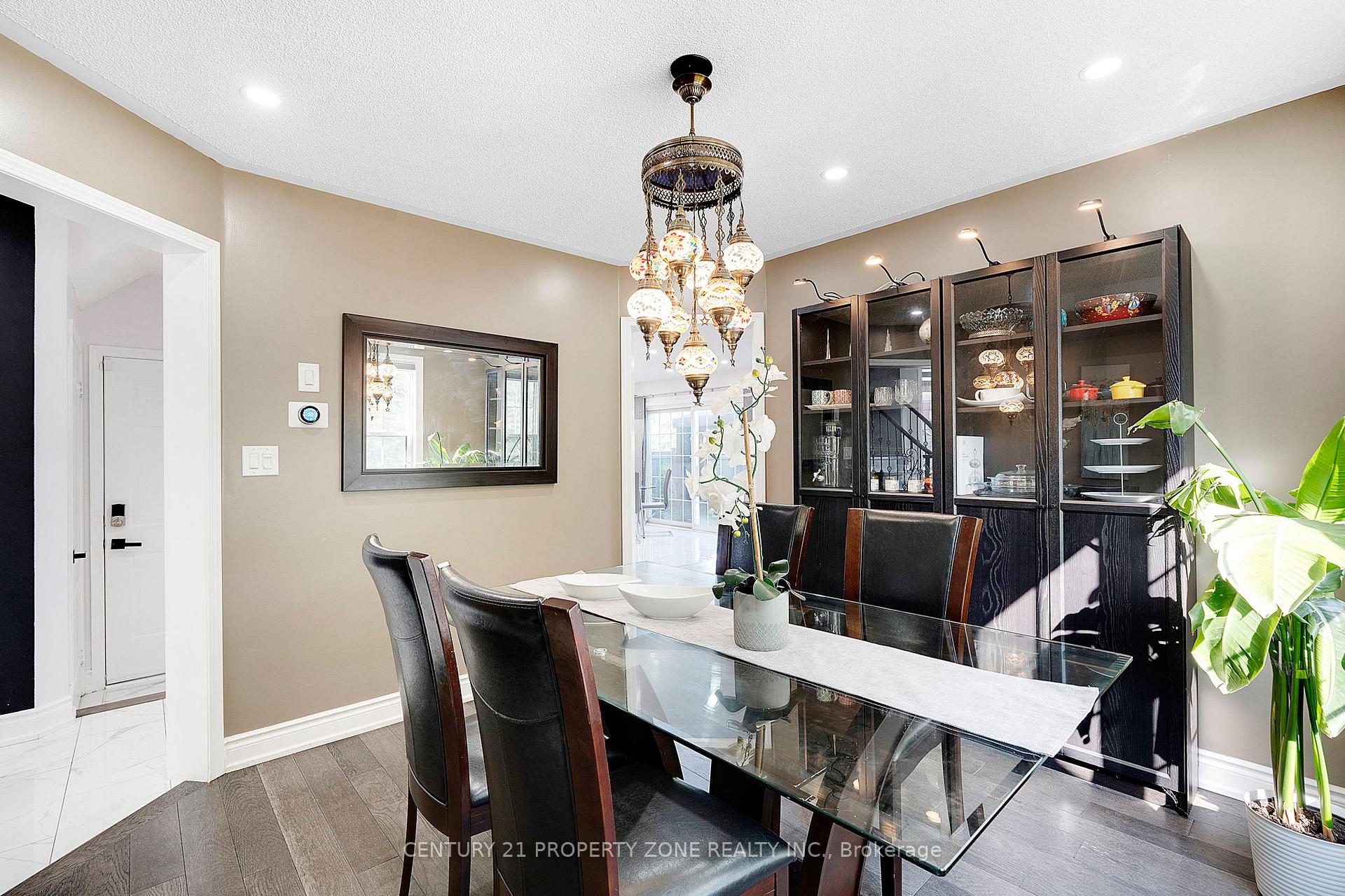 Photo 9 of 185 Brisdale Drive, Brampton, Fletcher's Meadow — HOMEH
