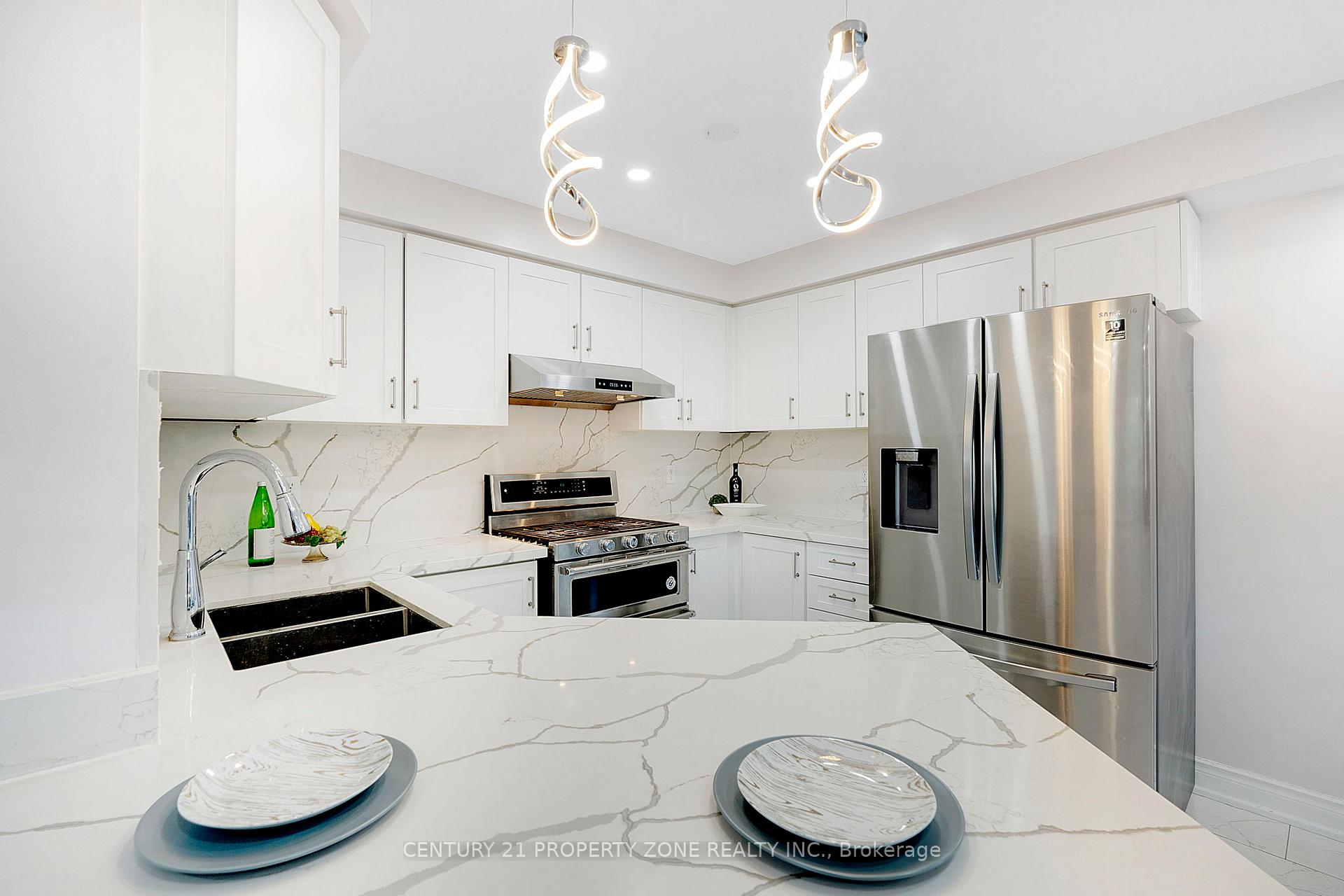 Photo 11 of 185 Brisdale Drive, Brampton, Fletcher's Meadow — HOMEH