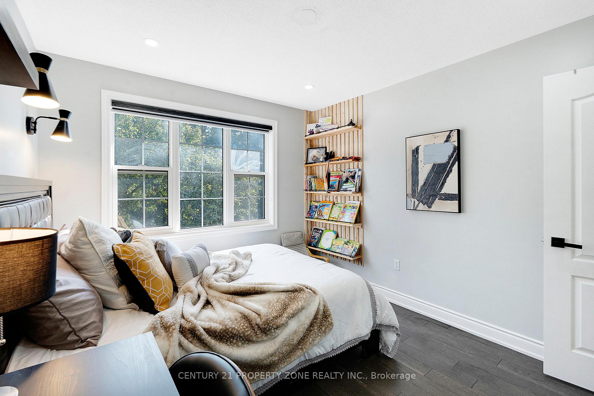 Photo 25 of 185 Brisdale Drive, Brampton, Fletcher's Meadow — HOMEH