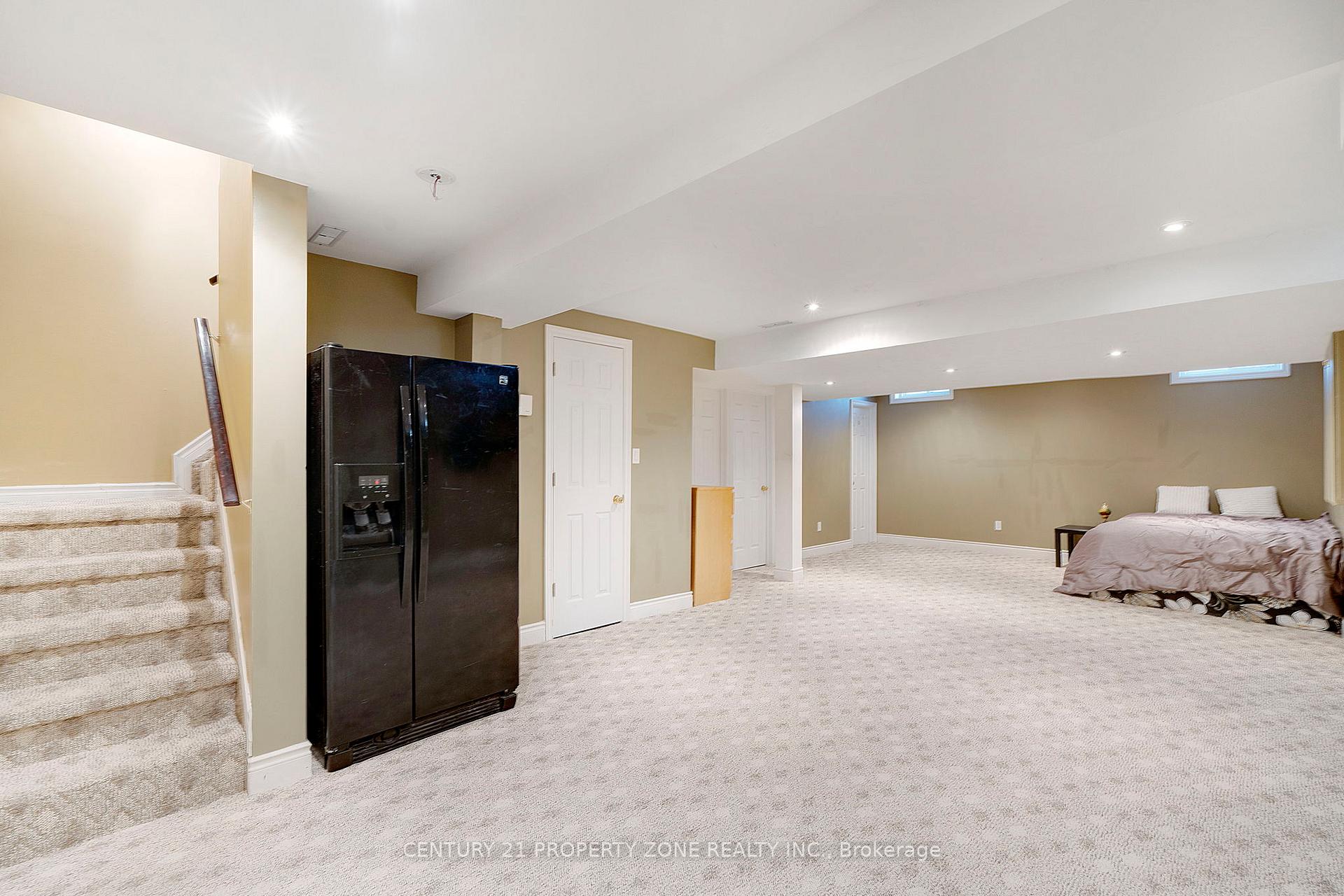 Photo 28 of 185 Brisdale Drive, Brampton, Fletcher's Meadow — HOMEH