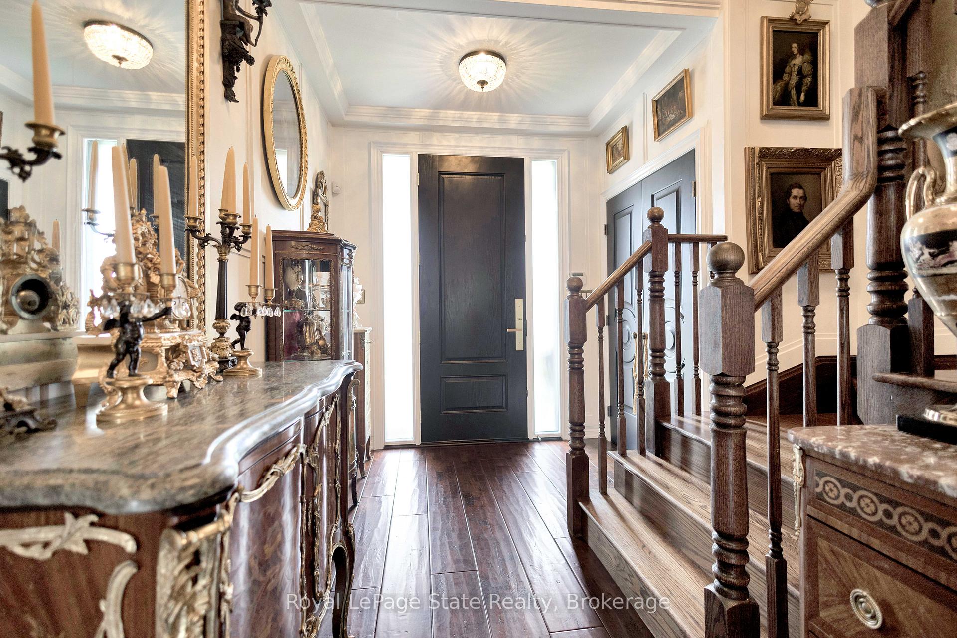 Photo 5 of 275 John Frederick Drive, Hamilton, Meadowlands — HOMEH