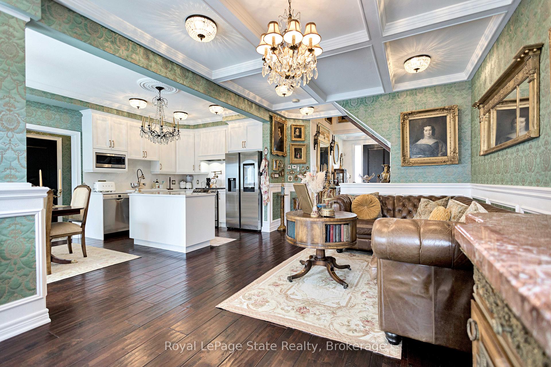 Photo 13 of 275 John Frederick Drive, Hamilton, Meadowlands — HOMEH