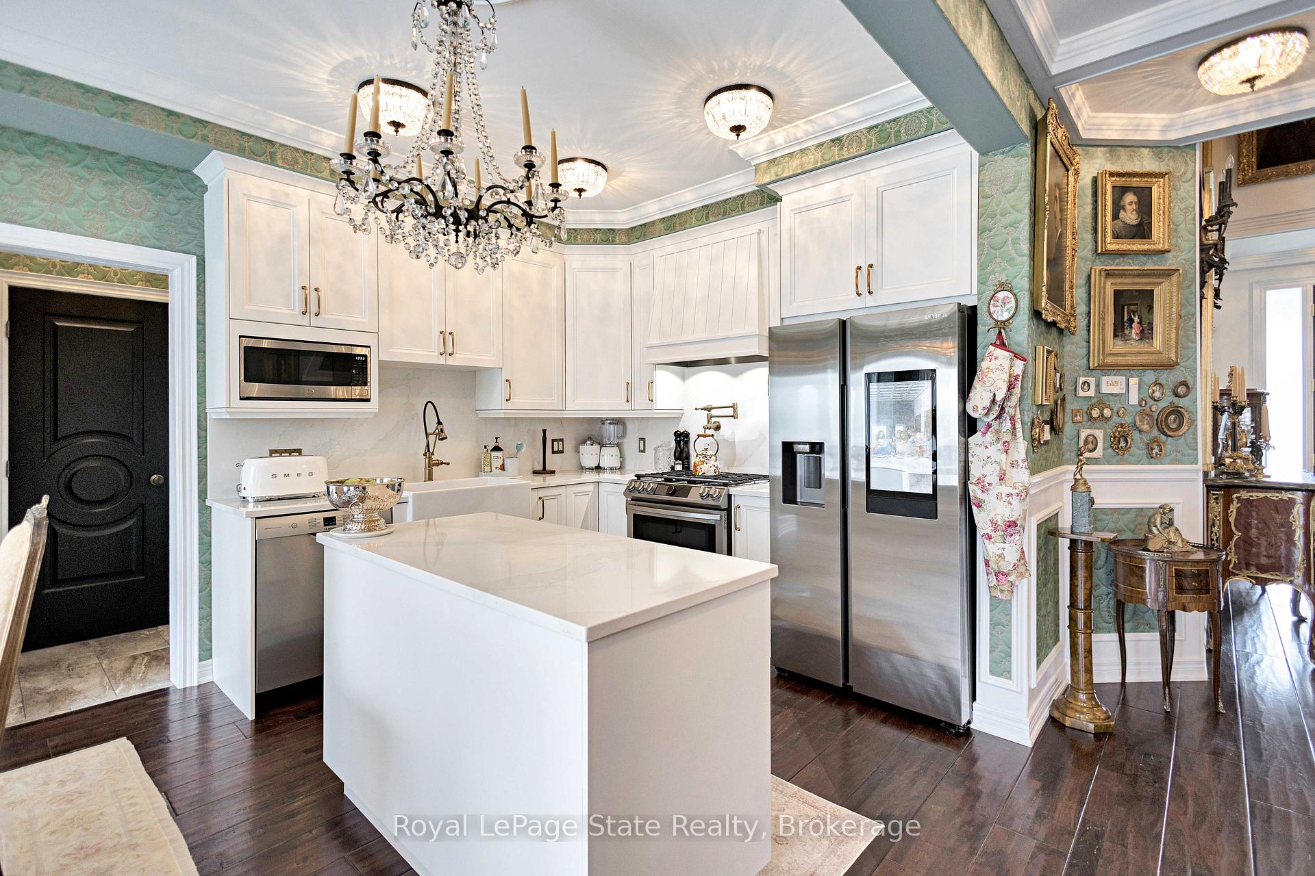 Photo 15 of 275 John Frederick Drive, Hamilton, Meadowlands — HOMEH