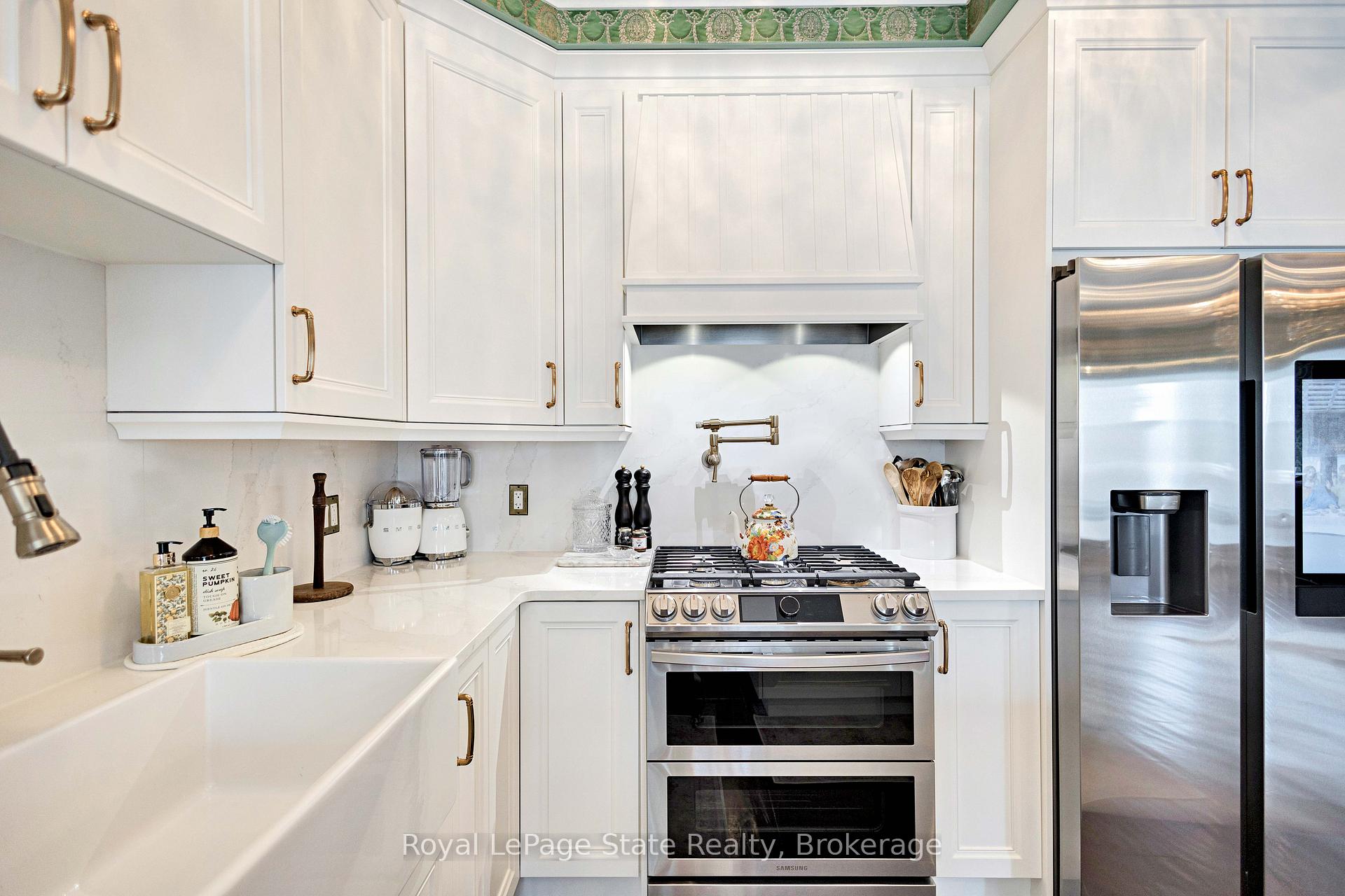 Photo 16 of 275 John Frederick Drive, Hamilton, Meadowlands — HOMEH