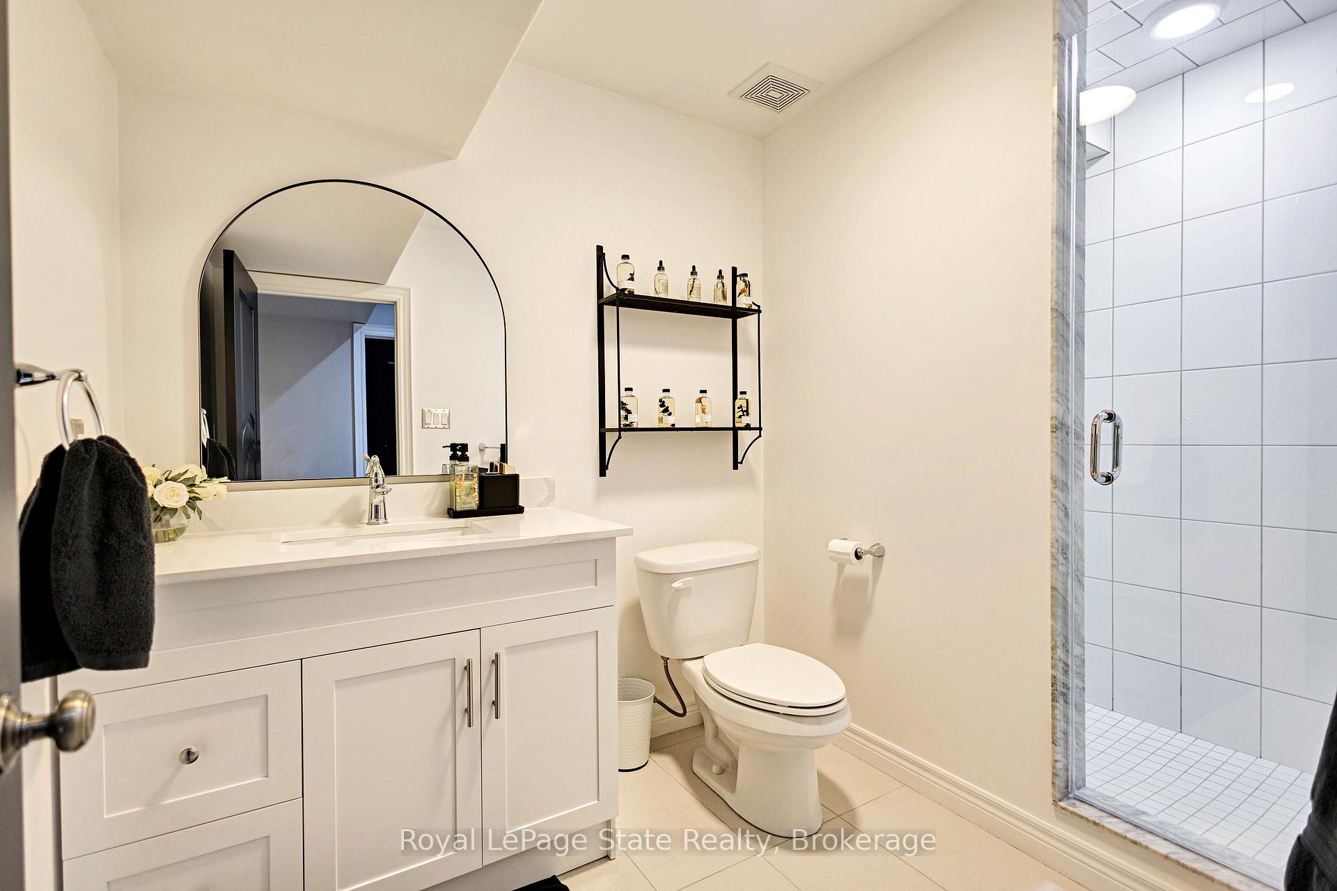 Photo 39 of 275 John Frederick Drive, Hamilton, Meadowlands — HOMEH