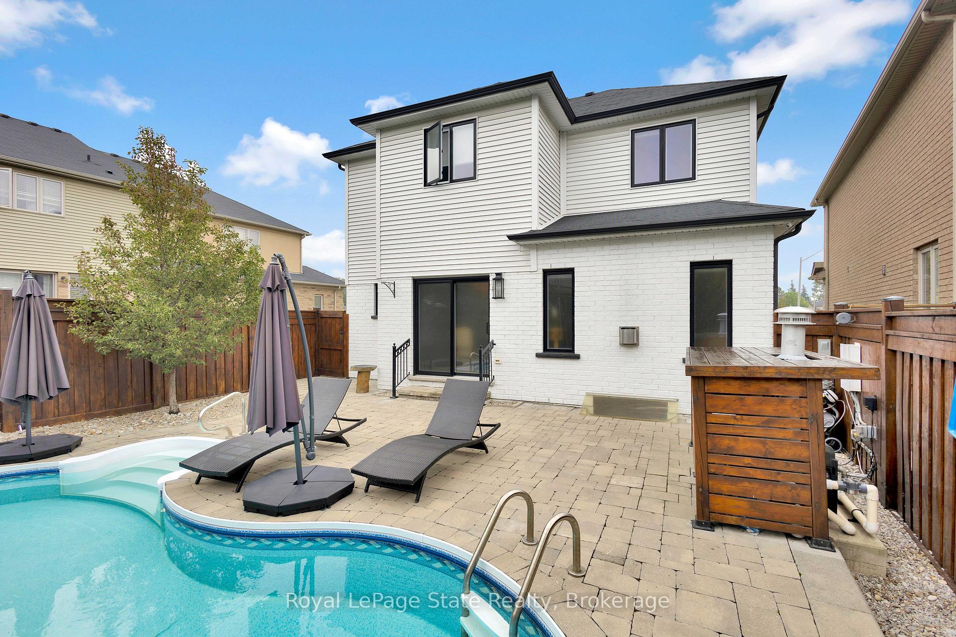 Photo 43 of 275 John Frederick Drive, Hamilton, Meadowlands — HOMEH