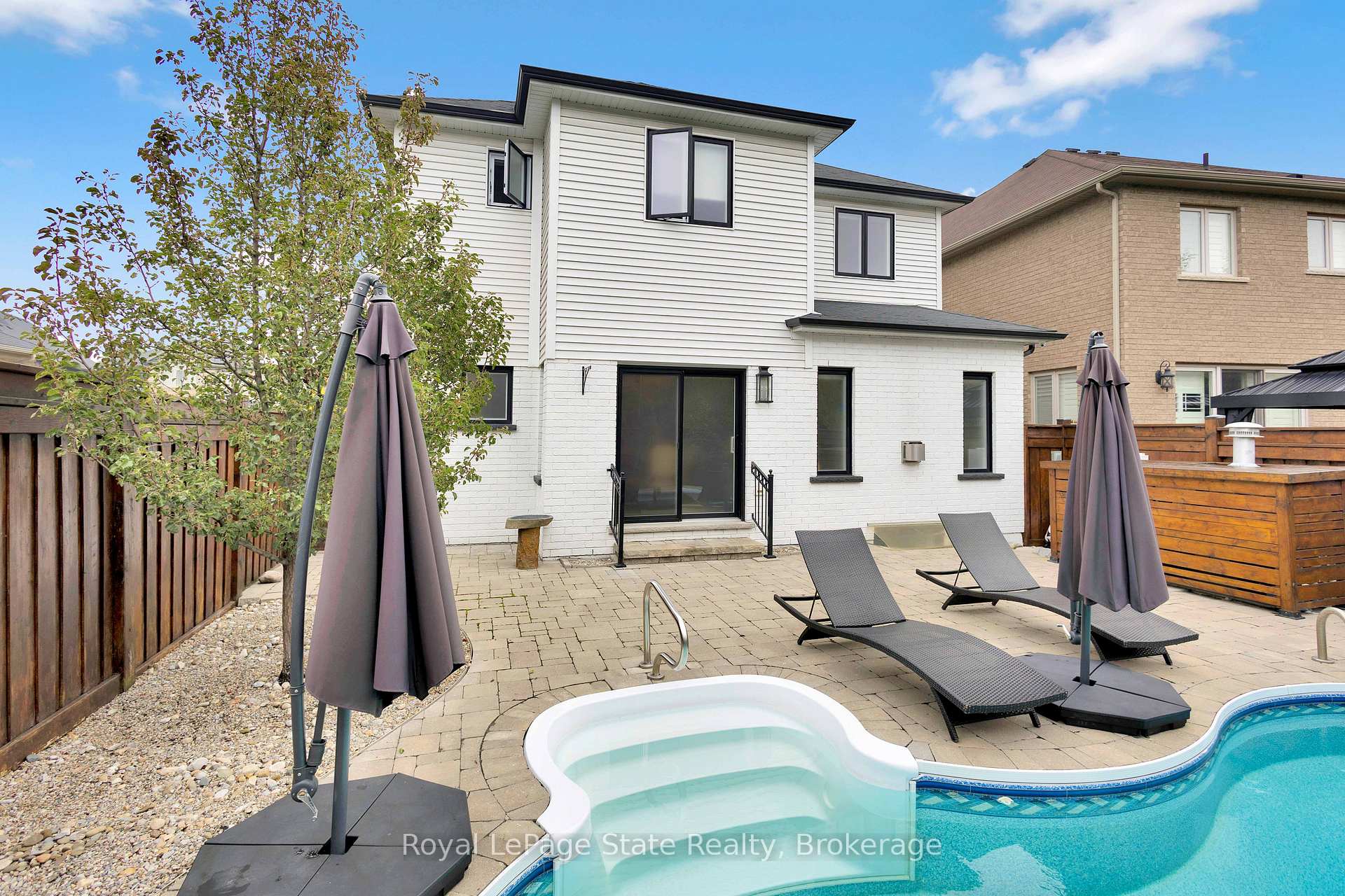 Photo 44 of 275 John Frederick Drive, Hamilton, Meadowlands — HOMEH