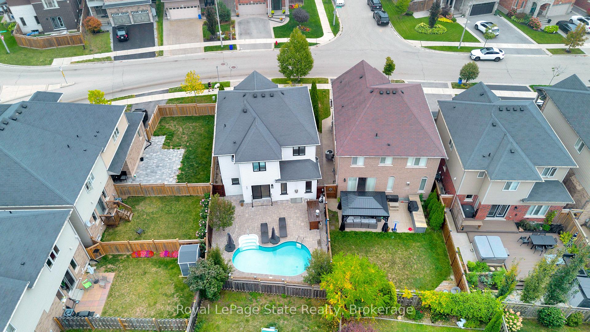 Photo 48 of 275 John Frederick Drive, Hamilton, Meadowlands — HOMEH