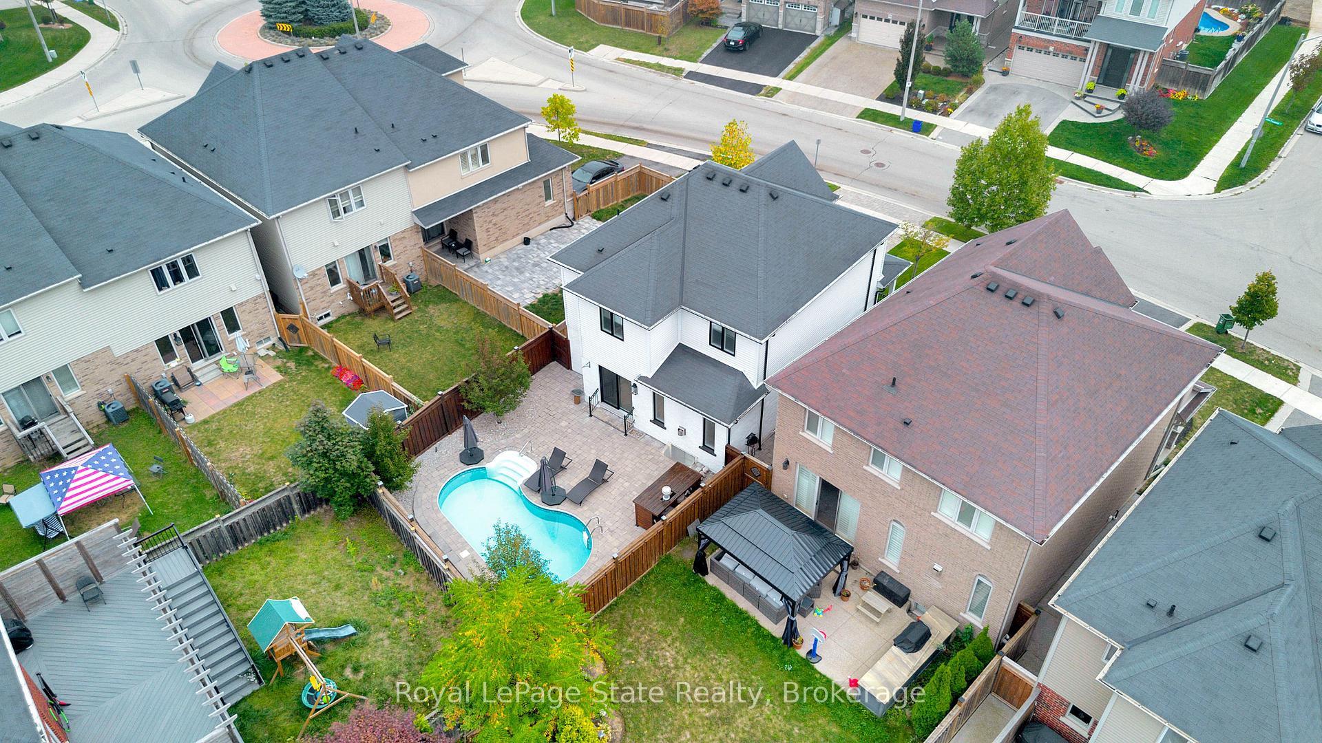 Photo 49 of 275 John Frederick Drive, Hamilton, Meadowlands — HOMEH