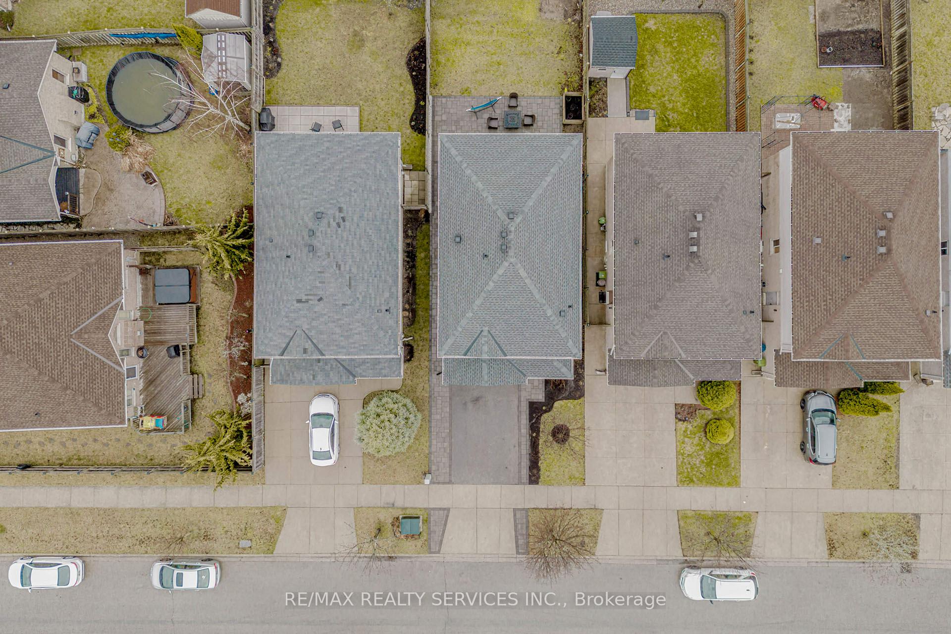 Photo 24 of 11 Willowridge Way, Hamilton, Stoney Creek — HOMEH