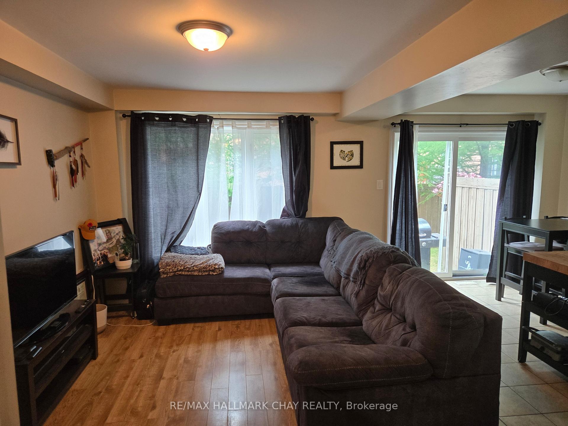 Photo 5 of Unit 7, 204 Alva Street S, Barrie, Ardagh — HOMEH