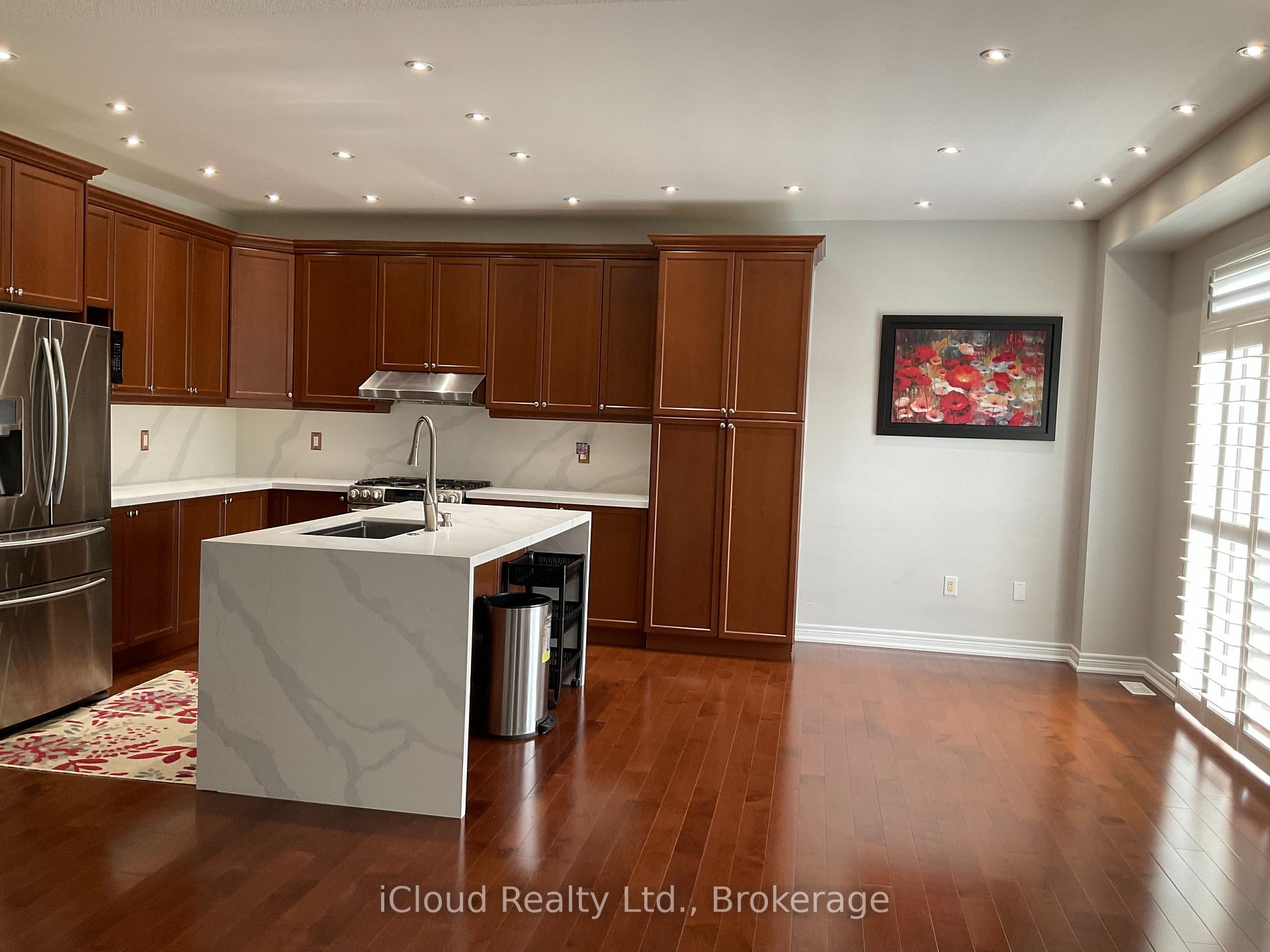 Photo 4 of 27 Relton Circle, Brampton, Vales of Castlemore — HOMEH