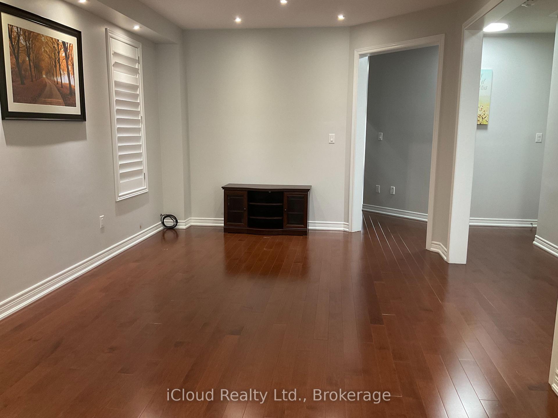 Photo 10 of 27 Relton Circle, Brampton, Vales of Castlemore — HOMEH