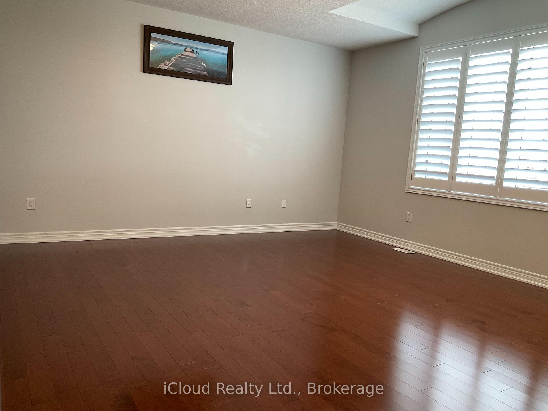 Photo 12 of 27 Relton Circle, Brampton, Vales of Castlemore — HOMEH
