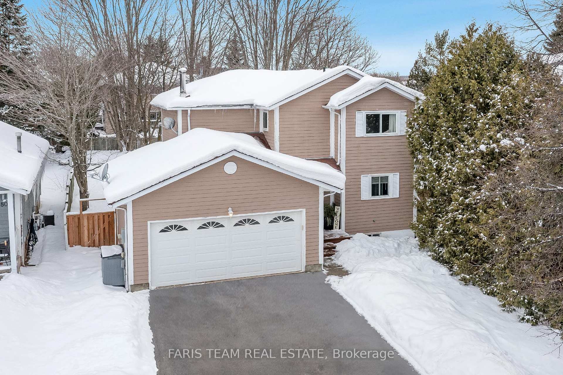 Photo 1 of 82 Elizabeth Street, Barrie, Ardagh — HOMEH
