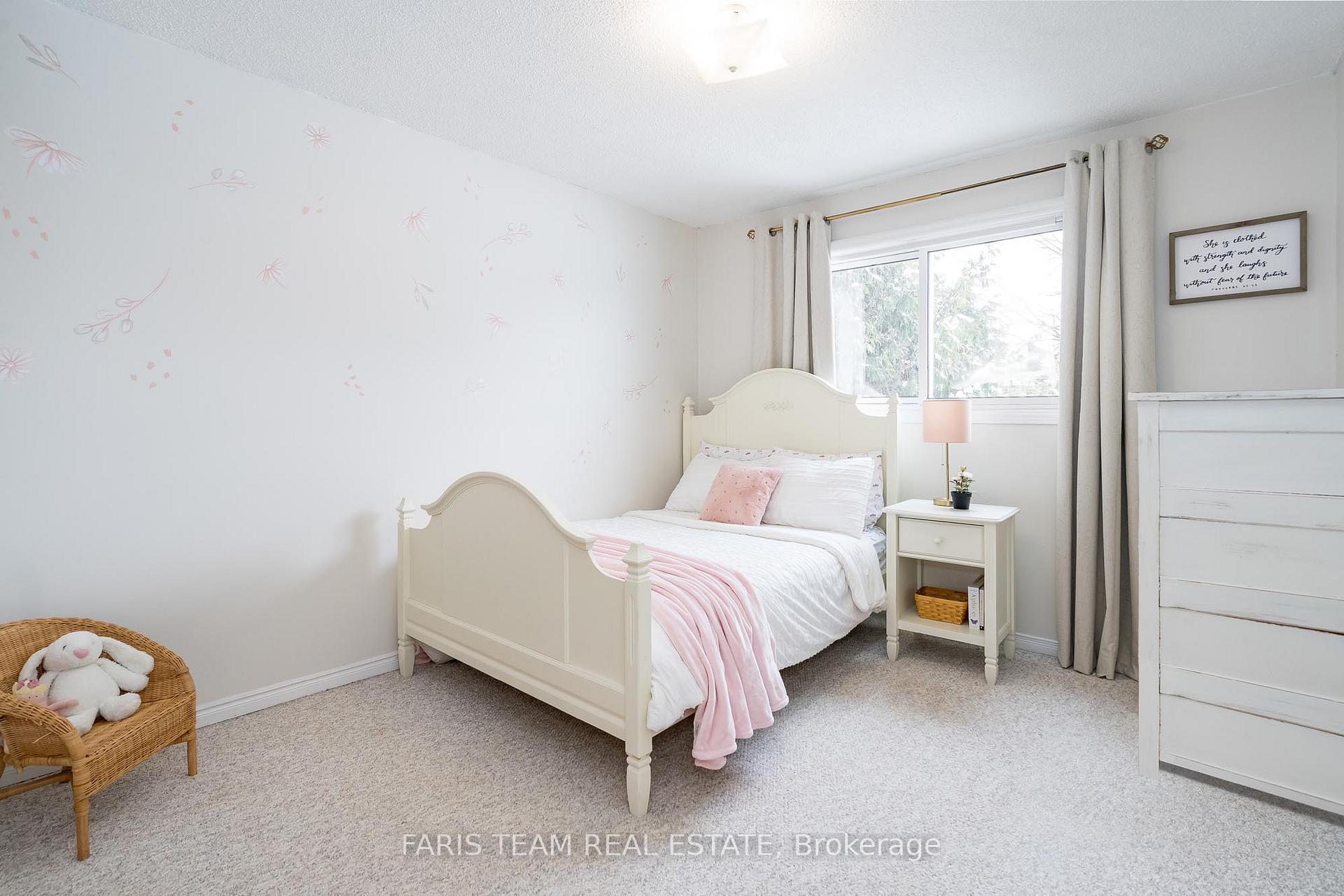 Photo 6 of 82 Elizabeth Street, Barrie, Ardagh — HOMEH