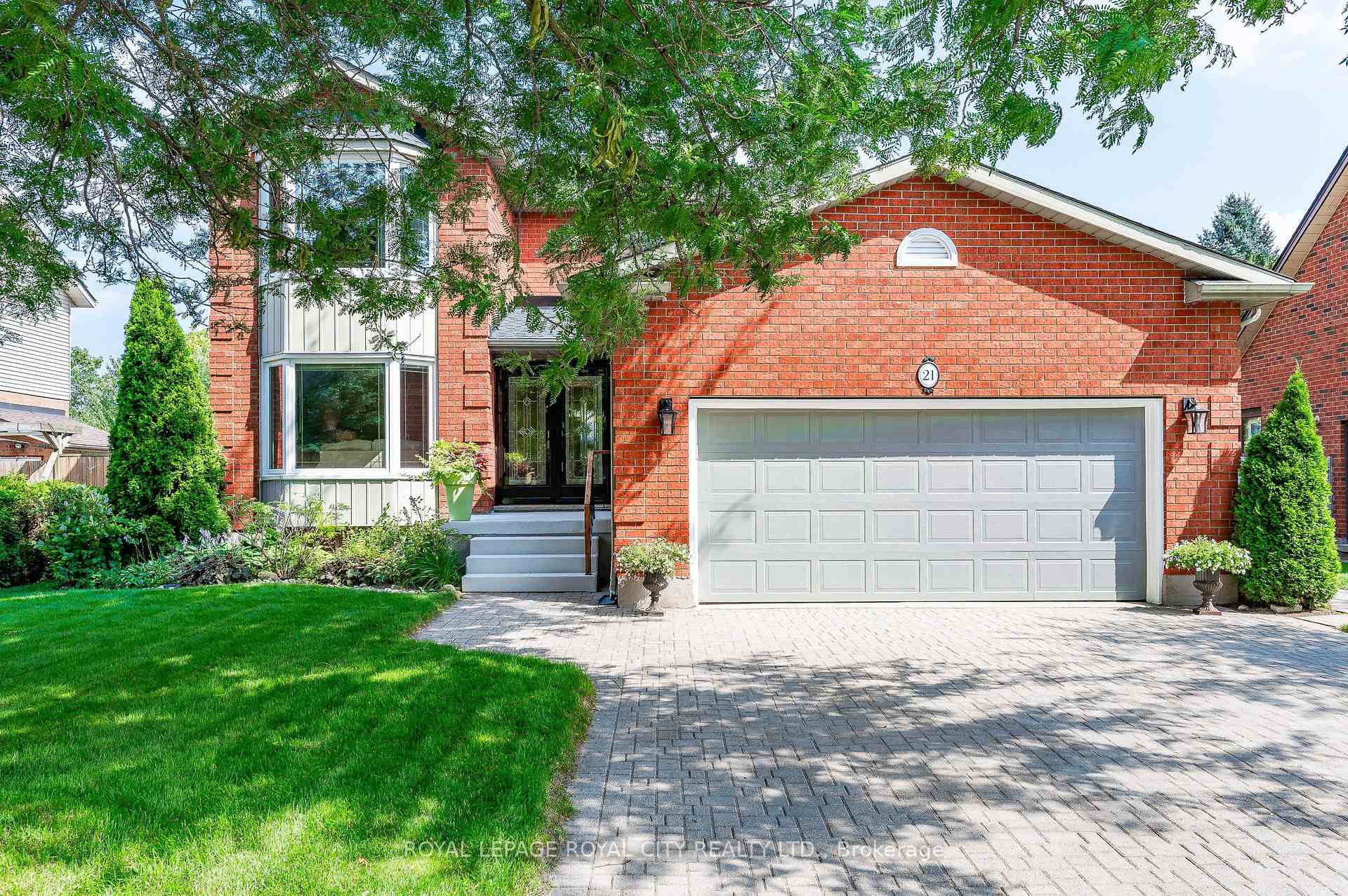 Photo 2 of 21 Kortright Road E, Guelph, Kortright East — HOMEH
