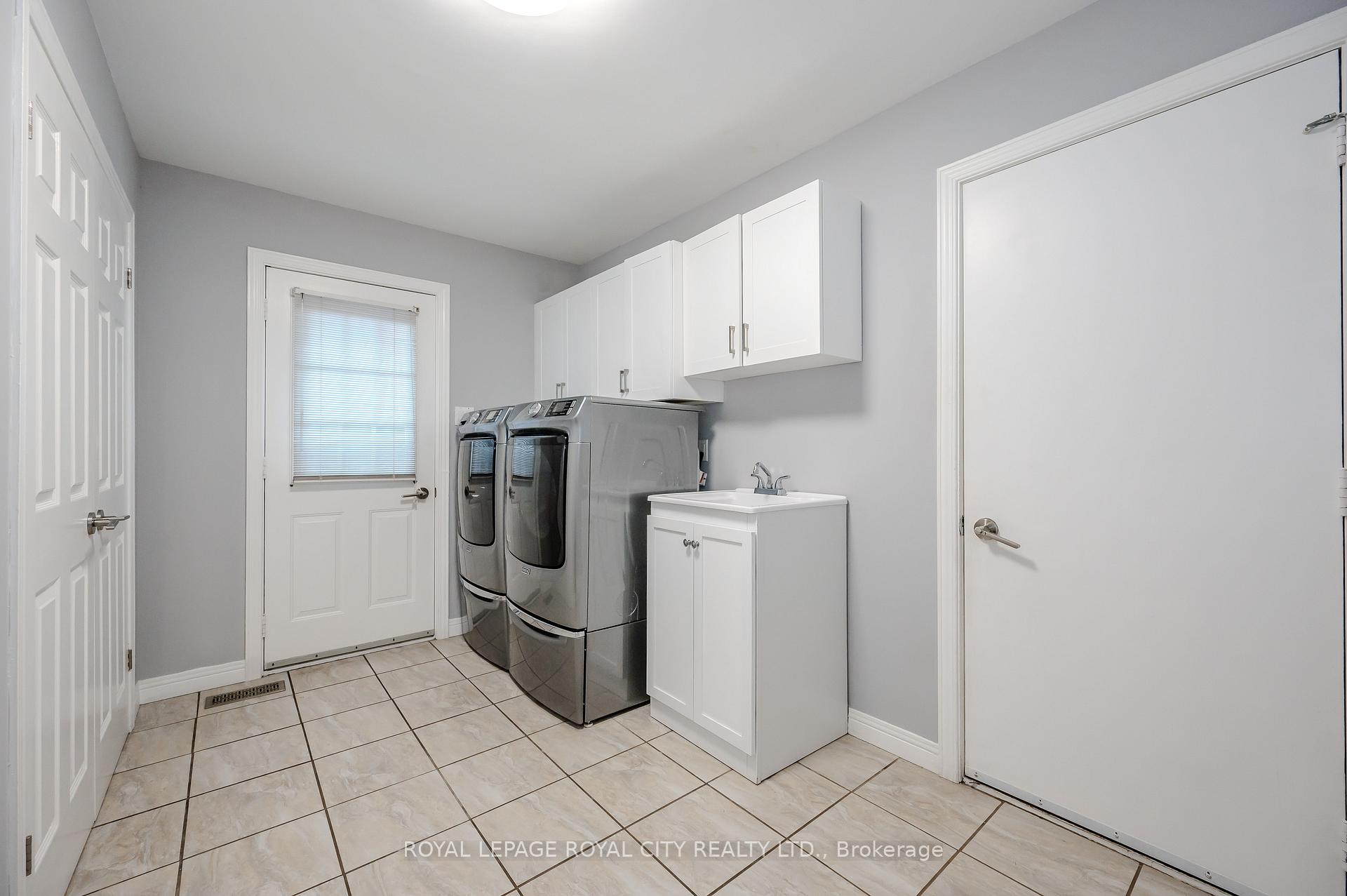 Photo 17 of 21 Kortright Road E, Guelph, Kortright East — HOMEH