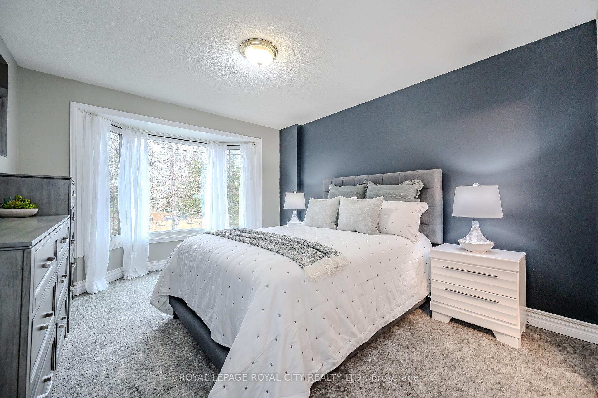 Photo 24 of 21 Kortright Road E, Guelph, Kortright East — HOMEH