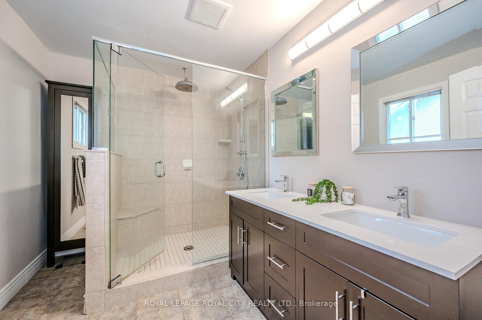Photo 26 of 21 Kortright Road E, Guelph, Kortright East — HOMEH