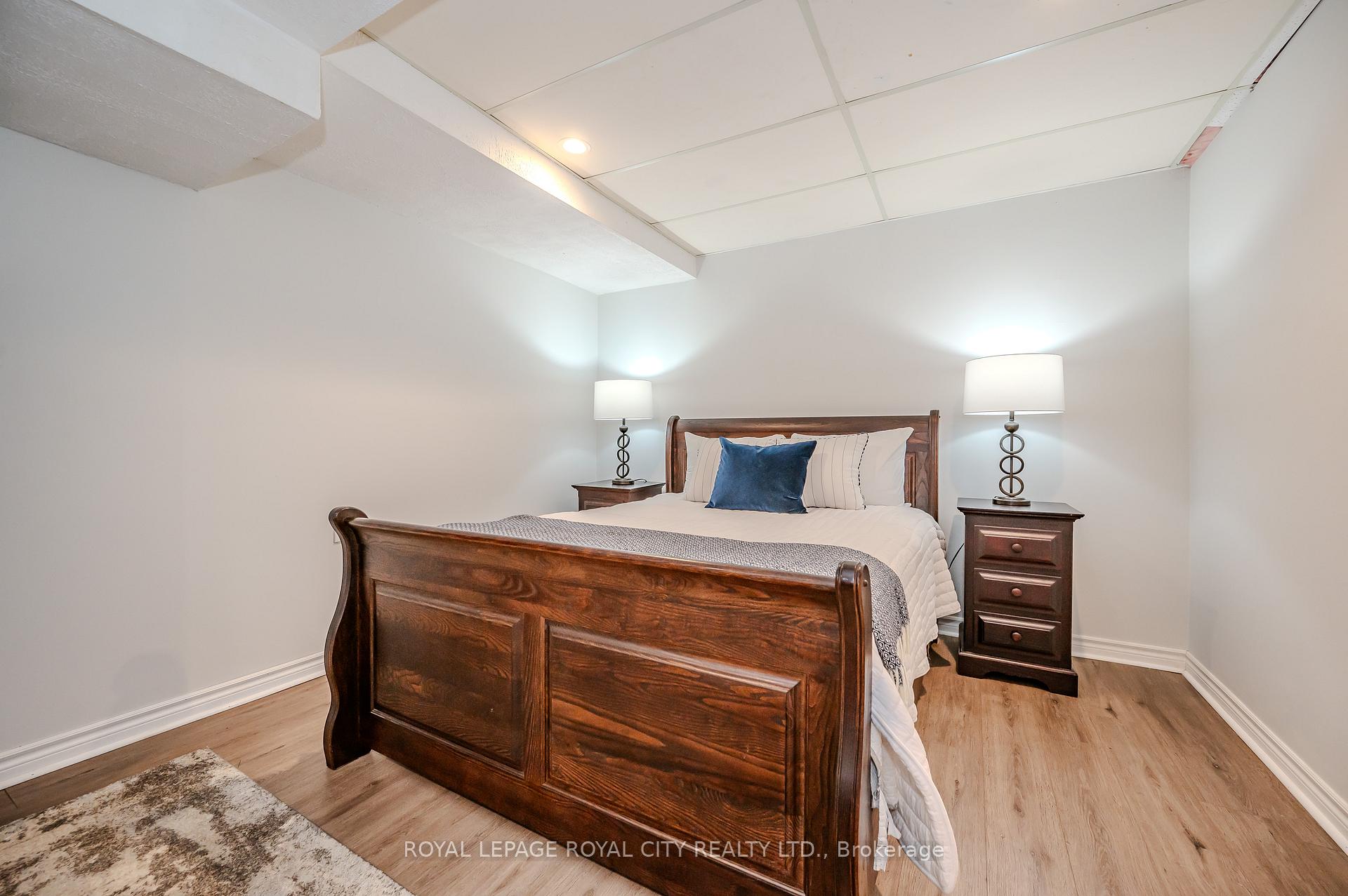 Photo 30 of 21 Kortright Road E, Guelph, Kortright East — HOMEH