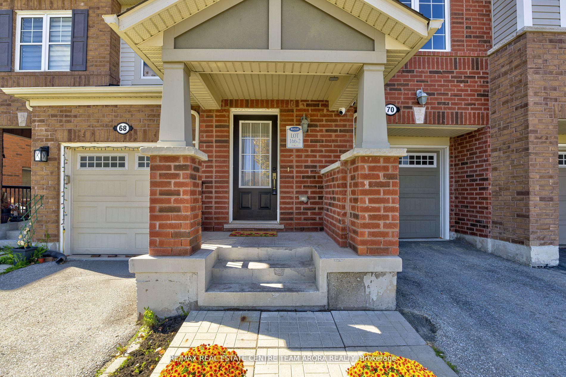 Photo 3 of 70 Memory Lane, Brampton, Northwest Brampton — HOMEH