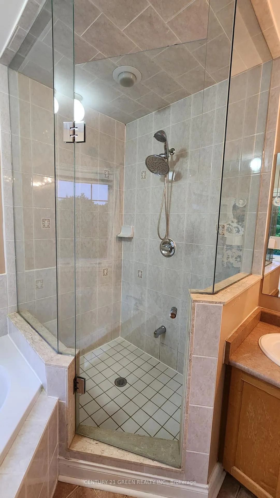 Photo 48 of Unit UPPER PORTION, 68 River Rock Crescent, Brampton, Fletcher's Meadow — HOMEH