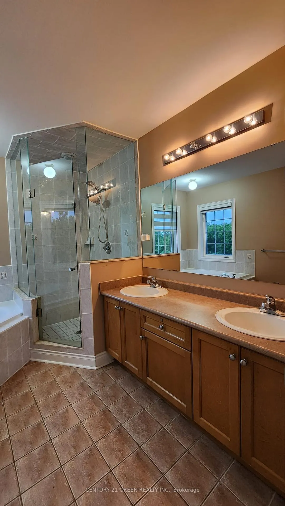 Photo 81 of Unit UPPER PORTION, 68 River Rock Crescent, Brampton, Fletcher's Meadow — HOMEH