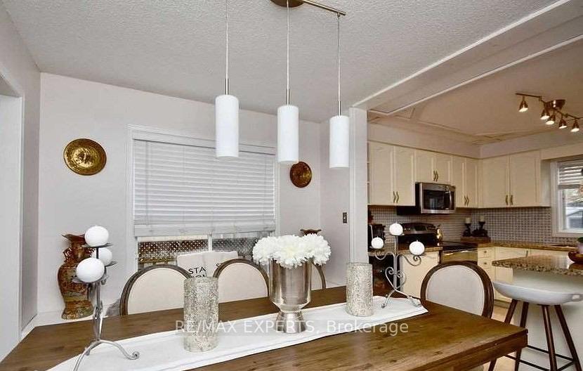Photo 4 of 63 Barwick Drive, Barrie, Sunnidale — HOMEH
