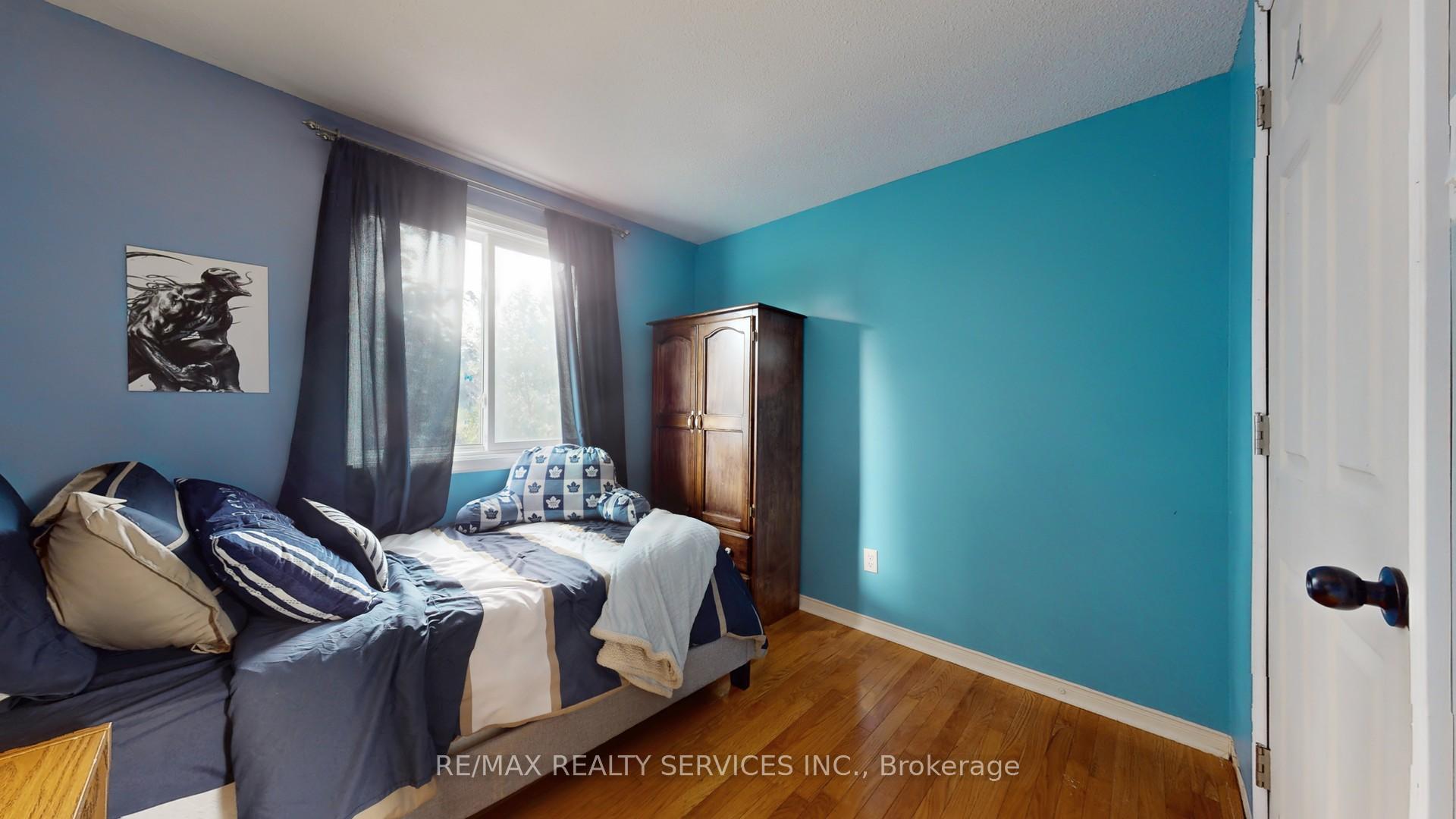 Photo 24 of 29 Primrose Crescent, Brampton, Heart Lake West — HOMEH