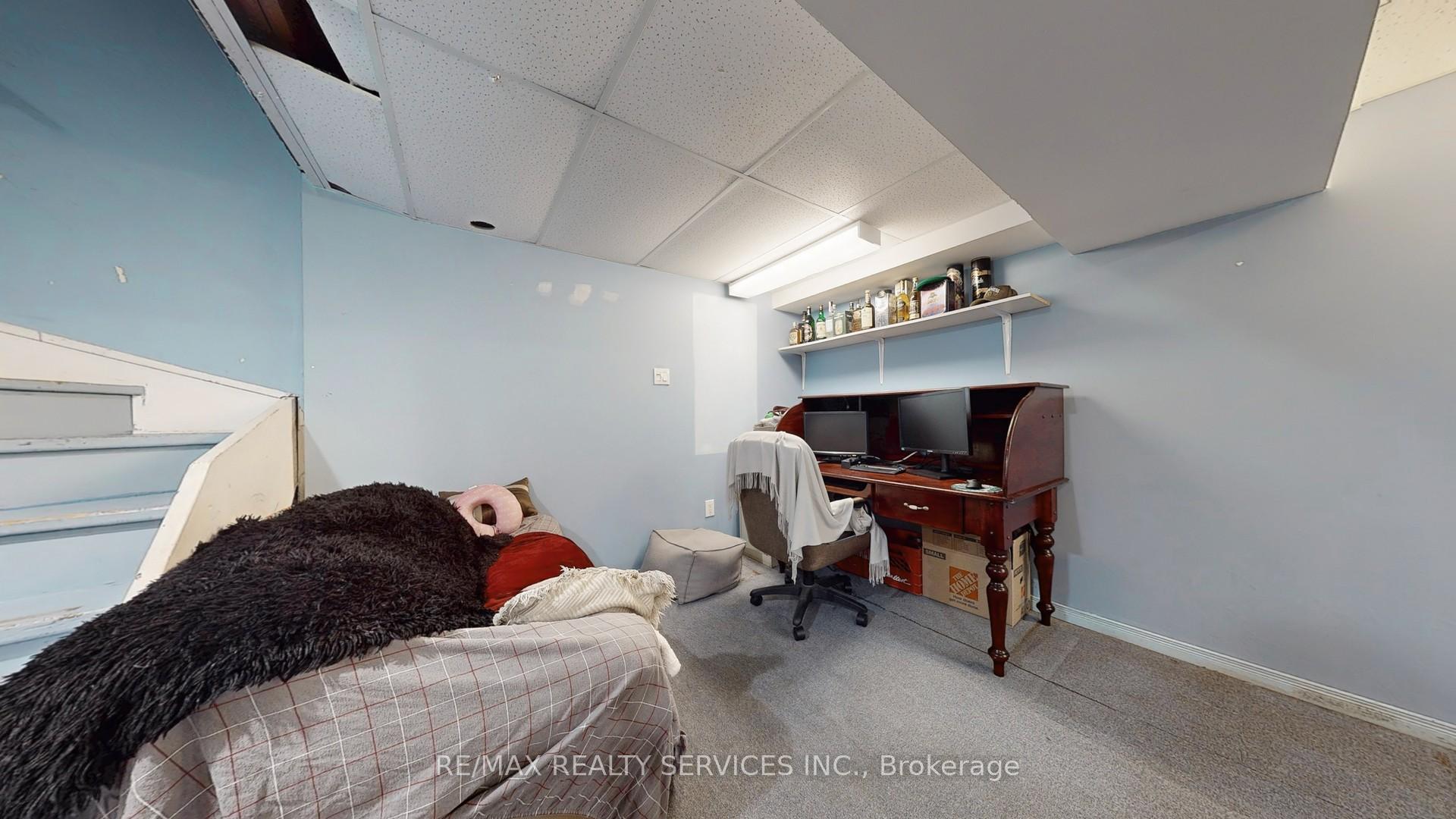 Photo 36 of 29 Primrose Crescent, Brampton, Heart Lake West — HOMEH