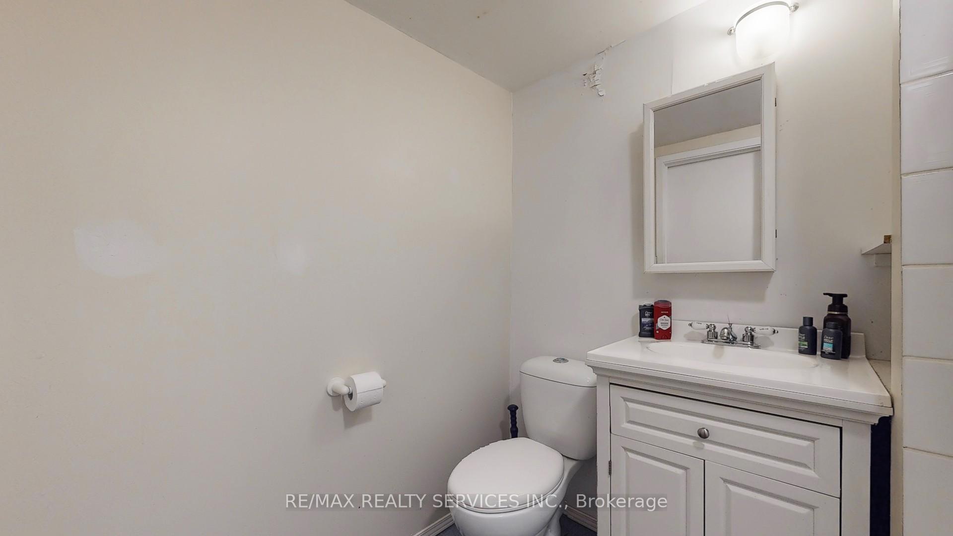 Photo 39 of 29 Primrose Crescent, Brampton, Heart Lake West — HOMEH