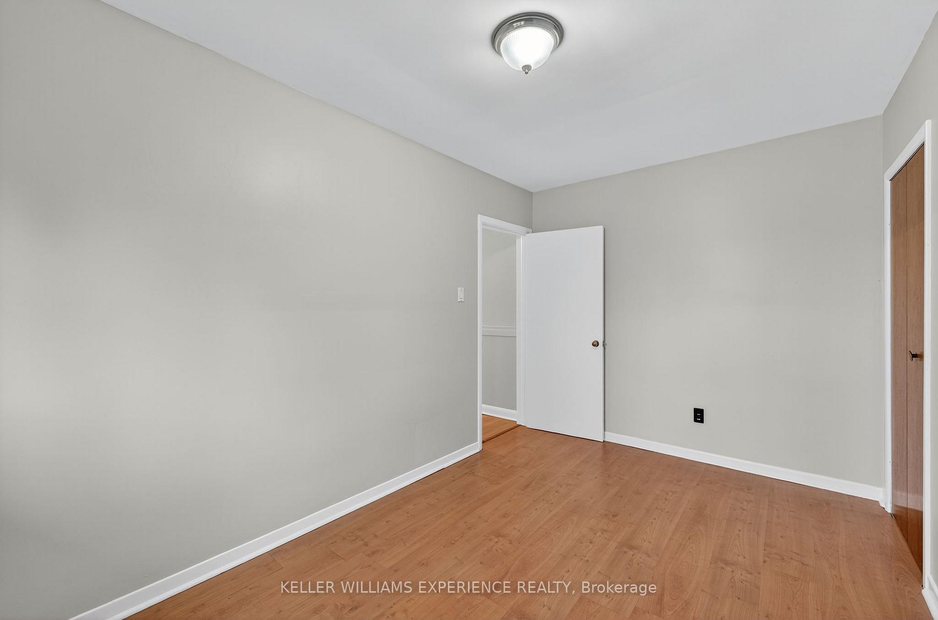 Photo 15 of 229 Warnica Road, Barrie, Painswick North — HOMEH