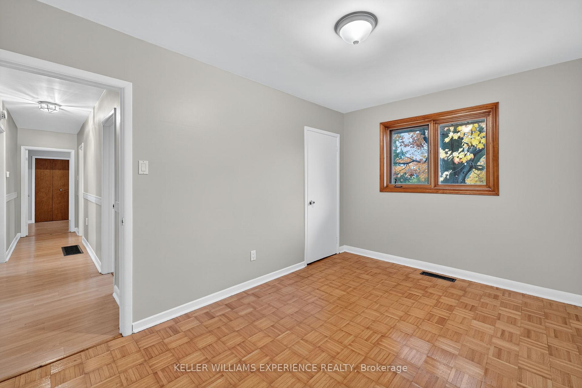 Photo 16 of 229 Warnica Road, Barrie, Painswick North — HOMEH