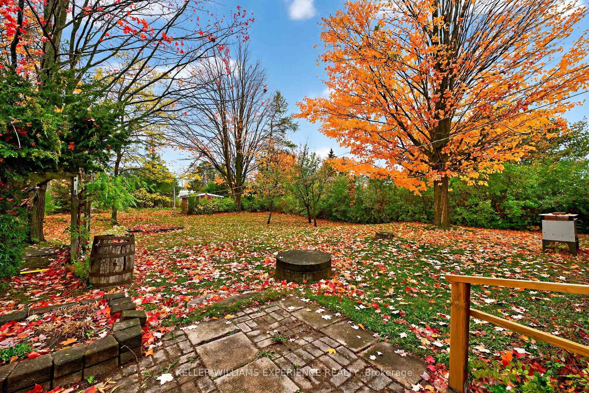 Photo 33 of 229 Warnica Road, Barrie, Painswick North — HOMEH