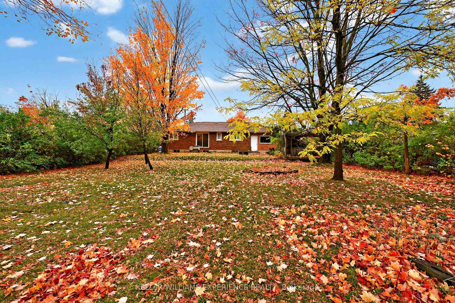 Photo 48 of 229 Warnica Road, Barrie, Painswick North — HOMEH