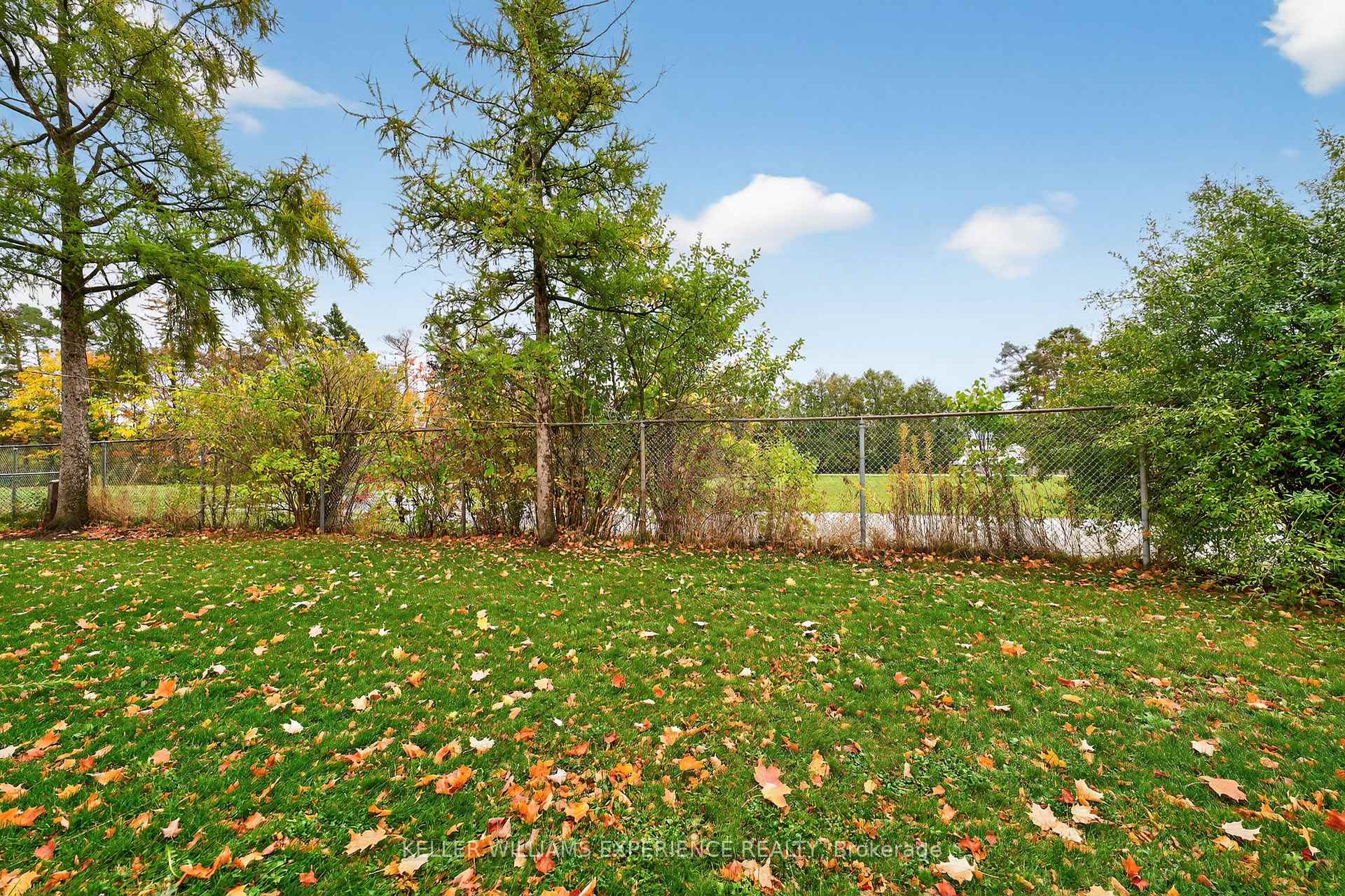 Photo 41 of 229 Warnica Road, Barrie, Painswick North — HOMEH