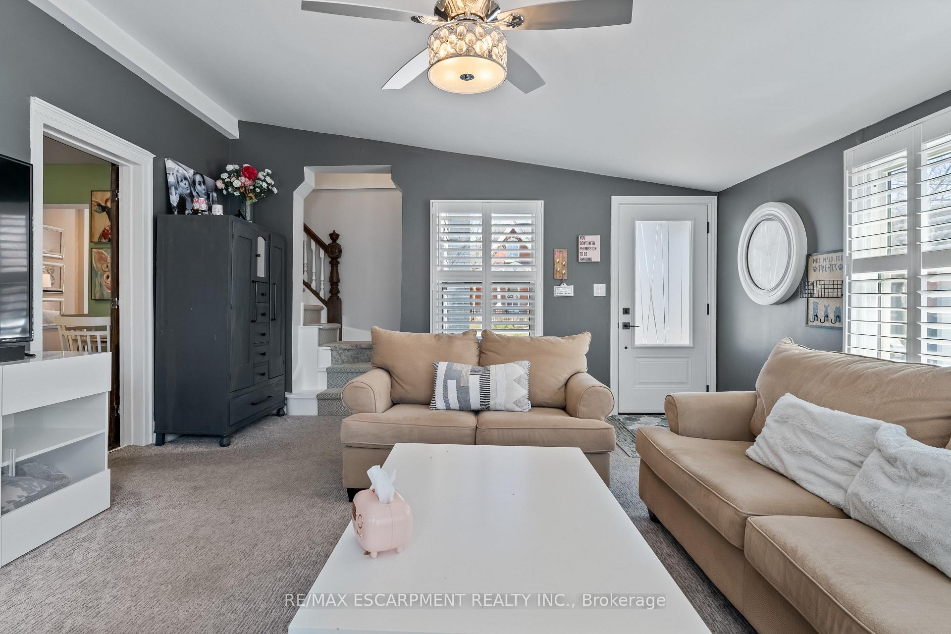 Photo 16 of 99 Mill Street N, Hamilton, Waterdown — HOMEH