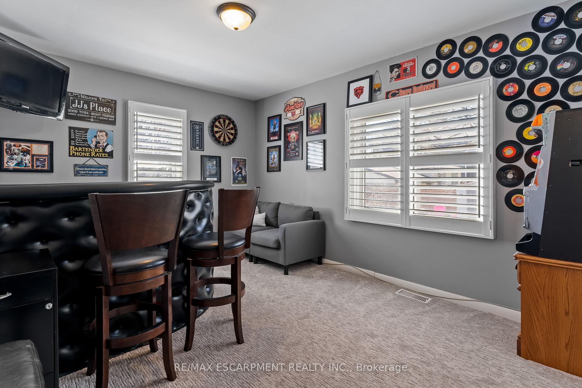 Photo 20 of 99 Mill Street N, Hamilton, Waterdown — HOMEH