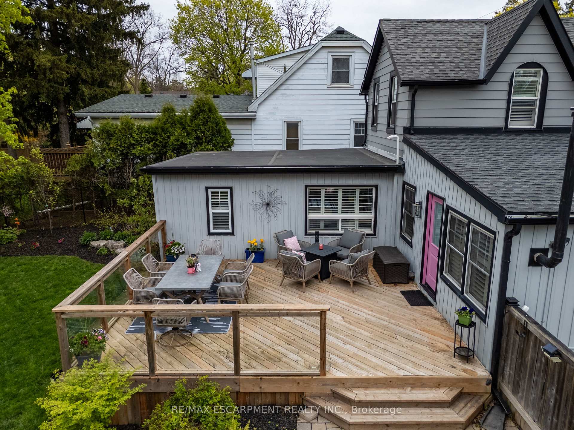 Photo 30 of 99 Mill Street N, Hamilton, Waterdown — HOMEH