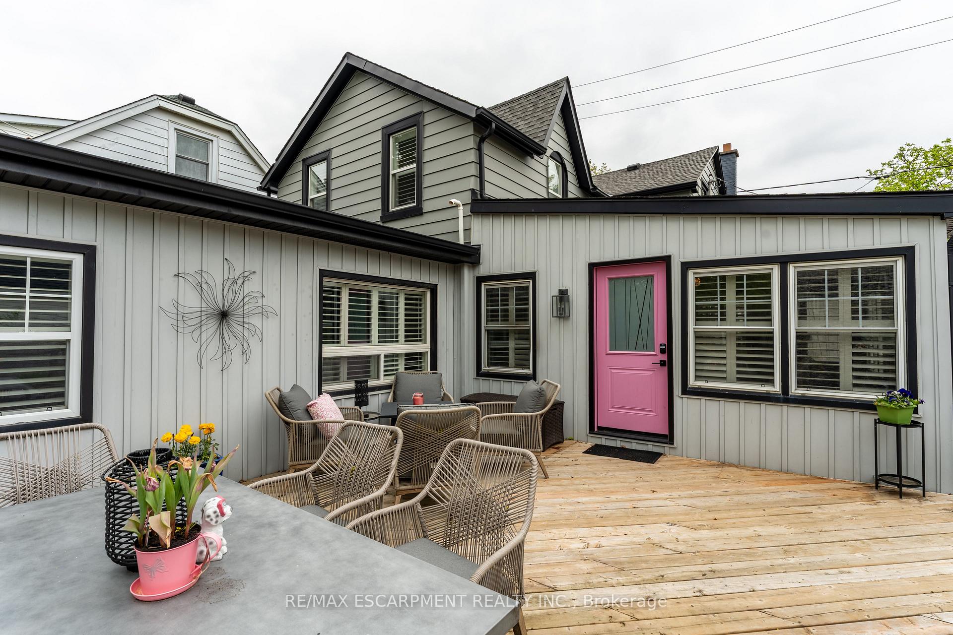 Photo 32 of 99 Mill Street N, Hamilton, Waterdown — HOMEH