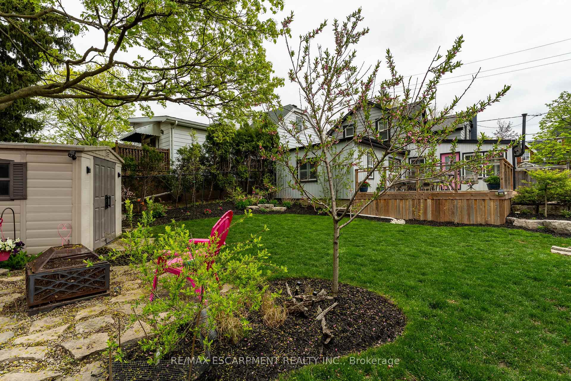 Photo 38 of 99 Mill Street N, Hamilton, Waterdown — HOMEH