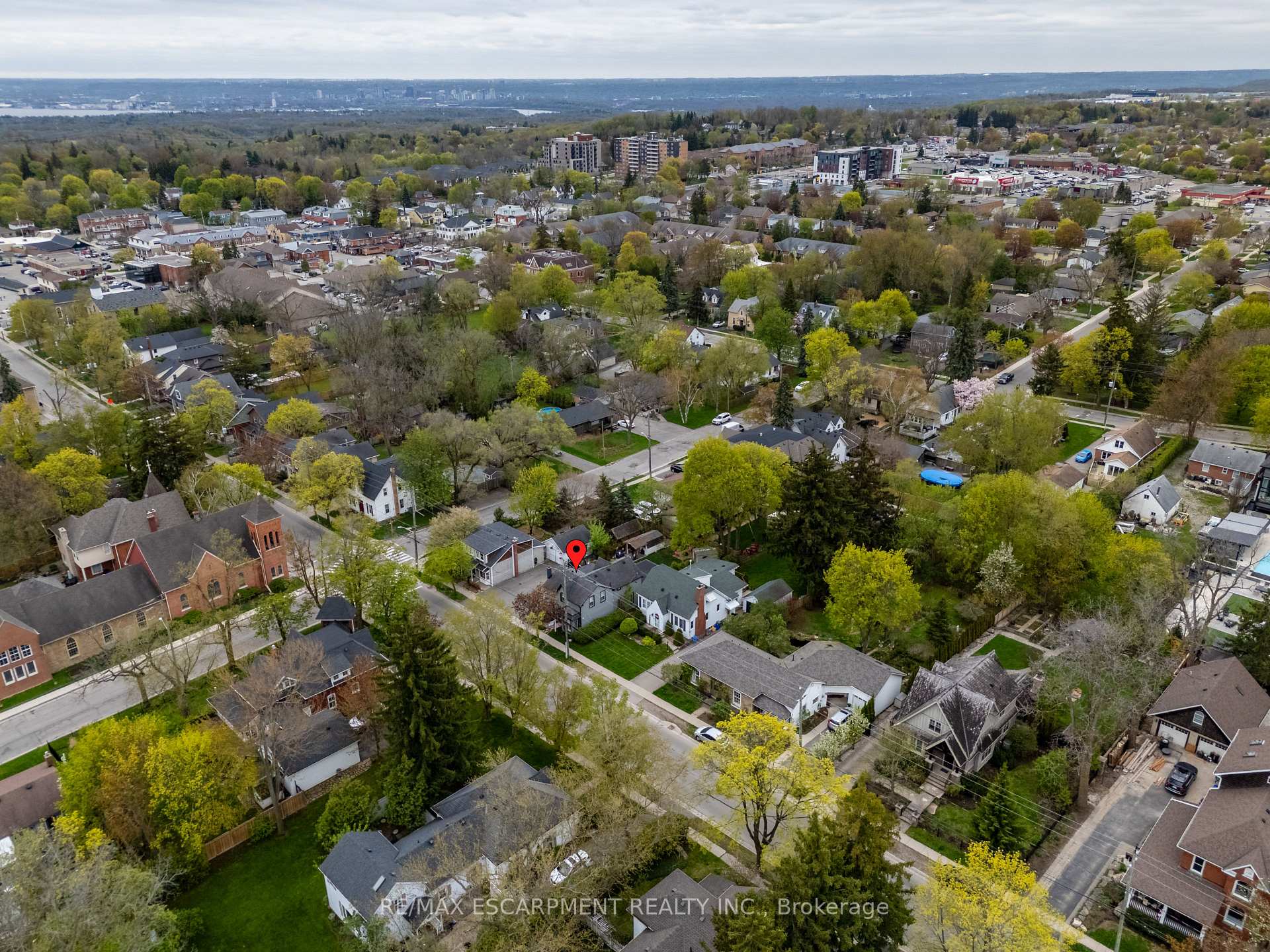 Photo 41 of 99 Mill Street N, Hamilton, Waterdown — HOMEH