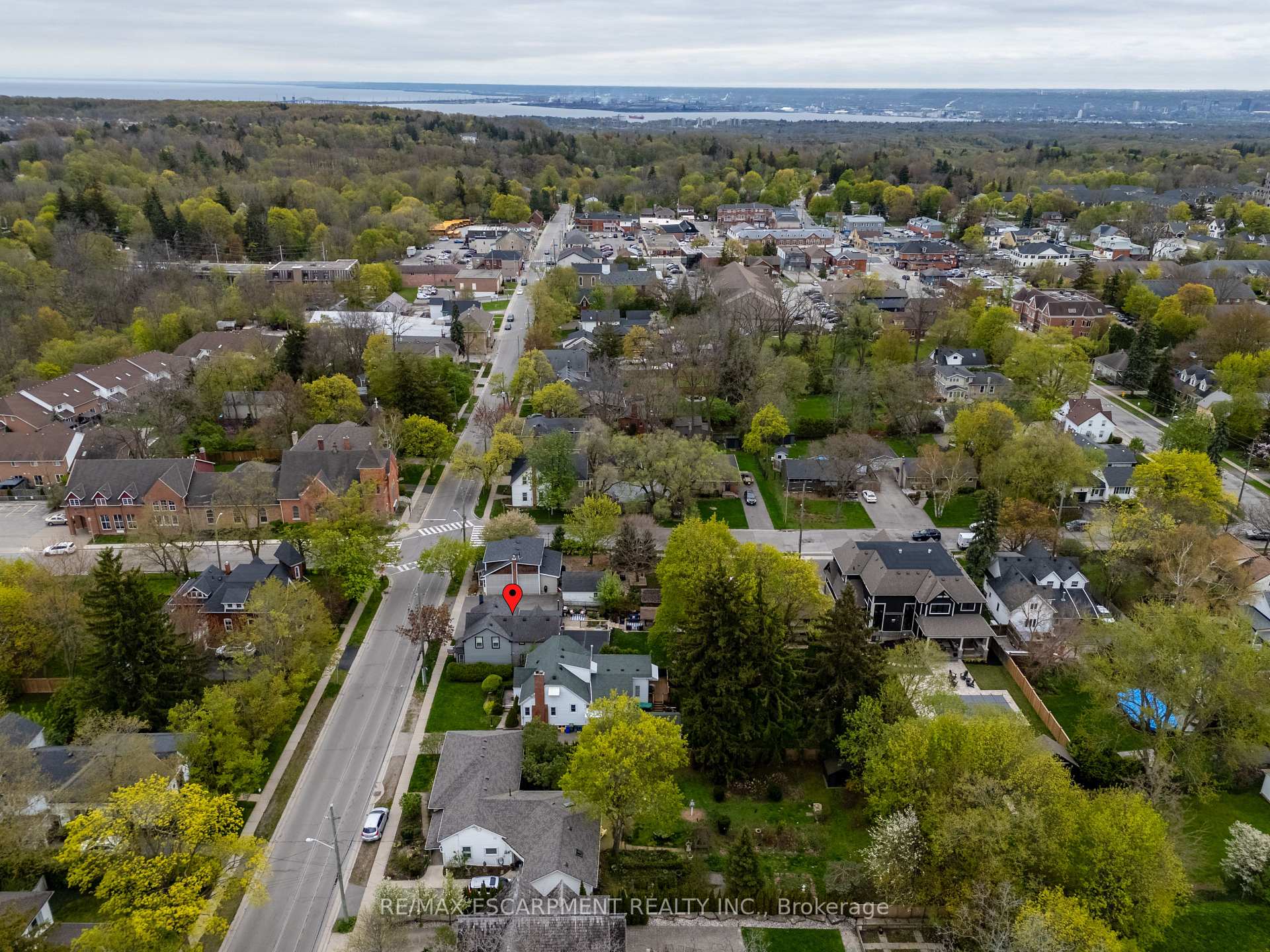 Photo 43 of 99 Mill Street N, Hamilton, Waterdown — HOMEH