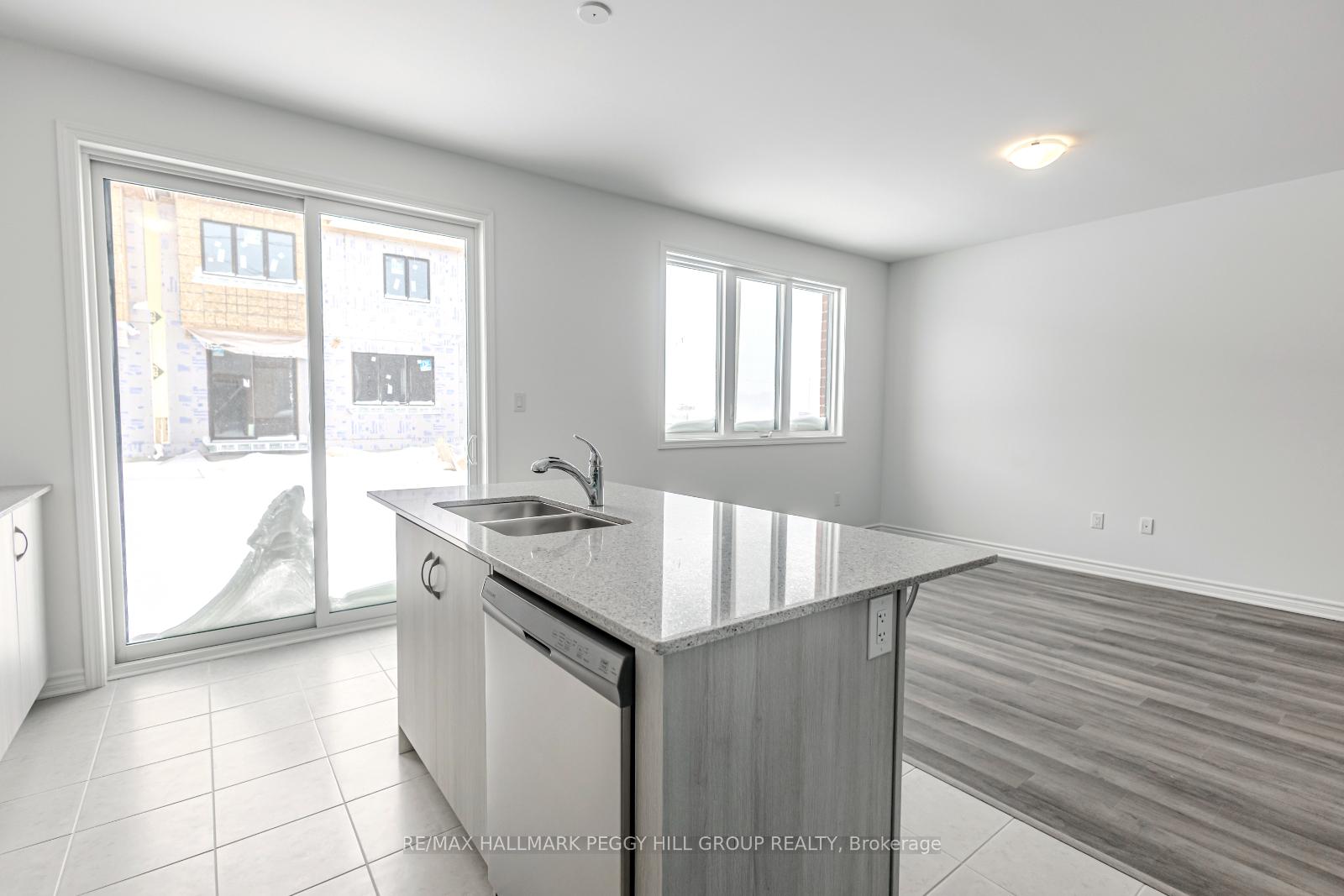 Photo 5 of 99 Ennerdale Street, Barrie, Rural Barrie Southwest — HOMEH