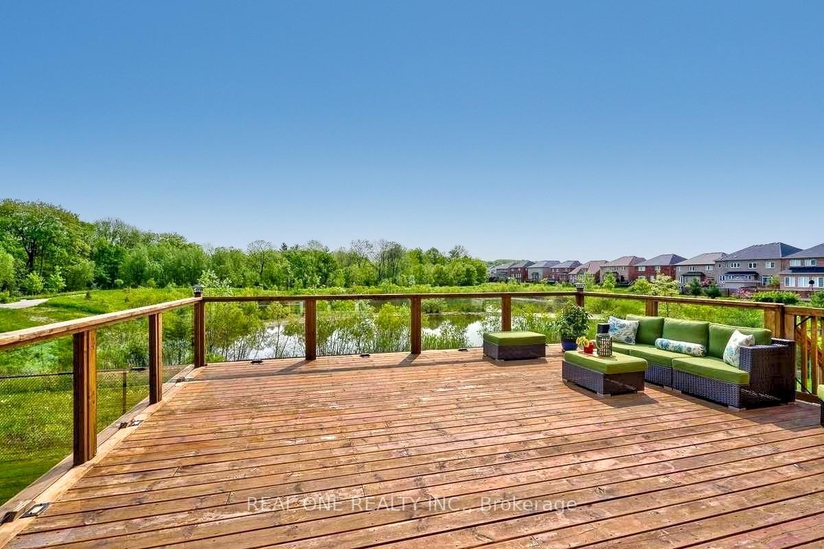 Photo 1 of 112 Sutherland Crescent, Hamilton, Meadowlands — HOMEH