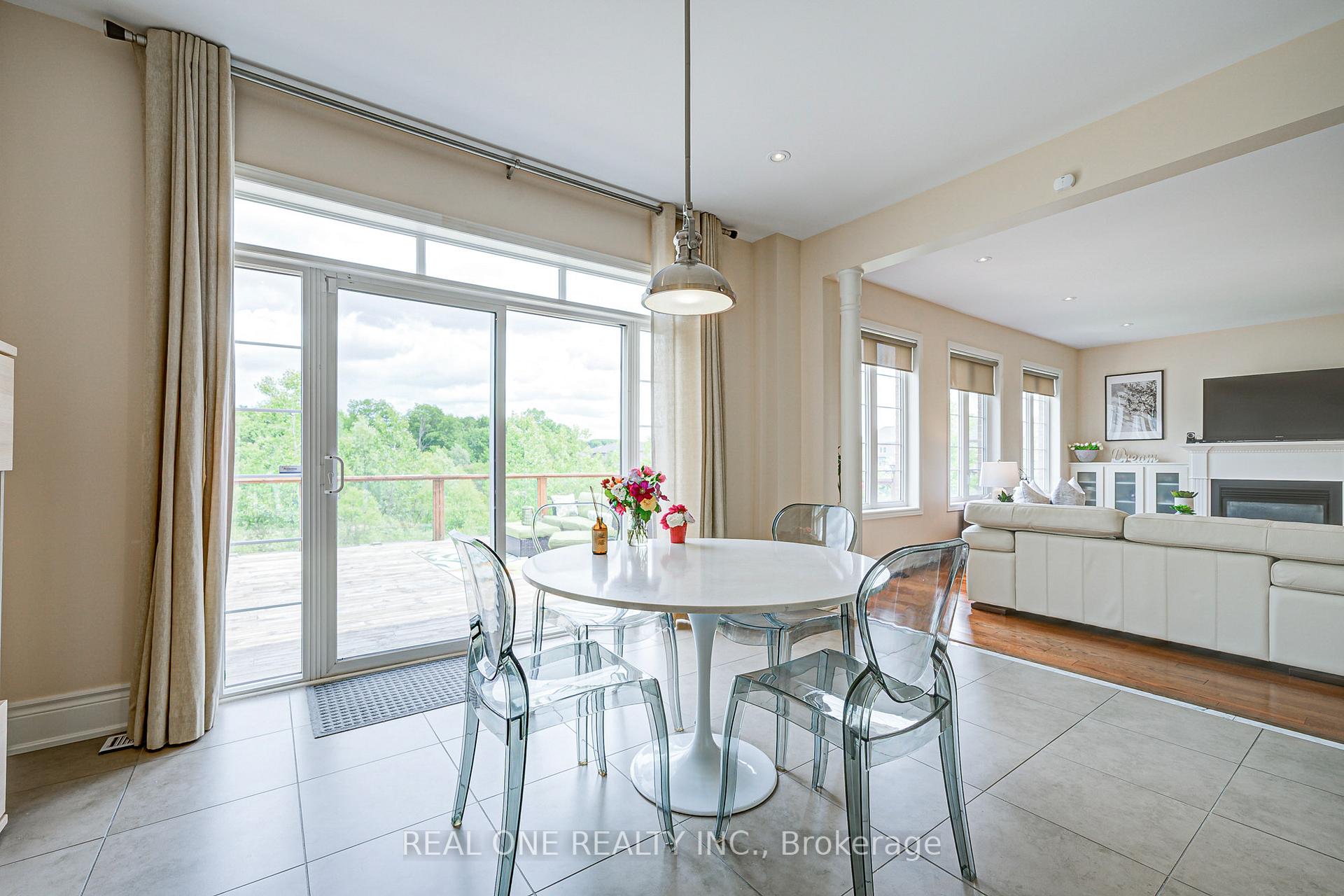 Photo 18 of 112 Sutherland Crescent, Hamilton, Meadowlands — HOMEH