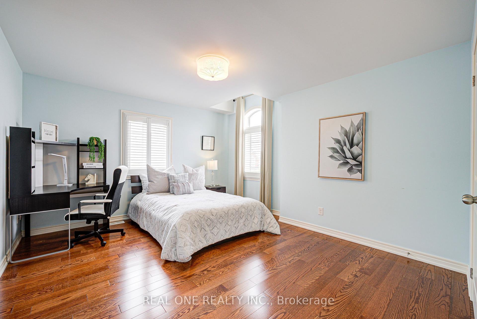 Photo 32 of 112 Sutherland Crescent, Hamilton, Meadowlands — HOMEH