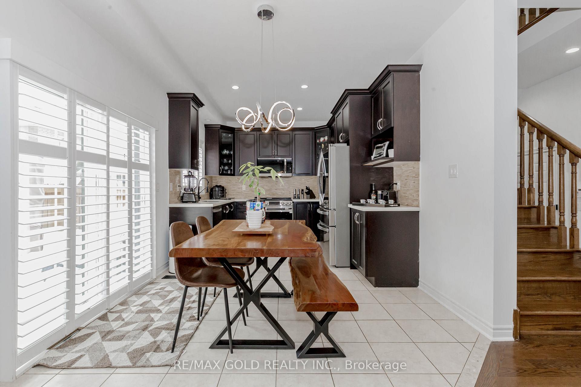 Photo 12 of 81 Moderna Drive, Vaughan, Vellore Village — HOMEH