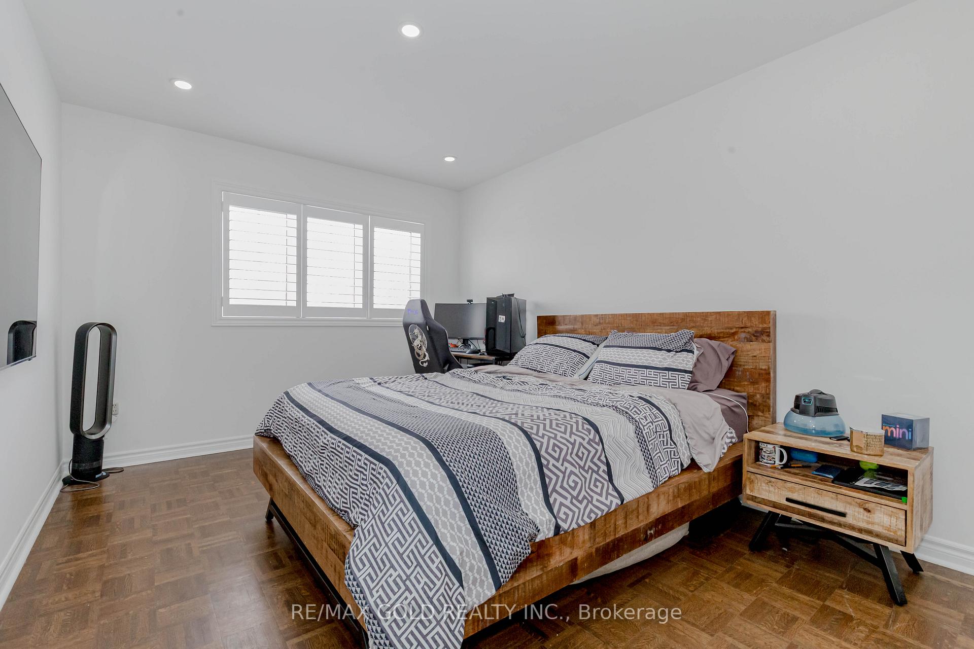 Photo 24 of 81 Moderna Drive, Vaughan, Vellore Village — HOMEH